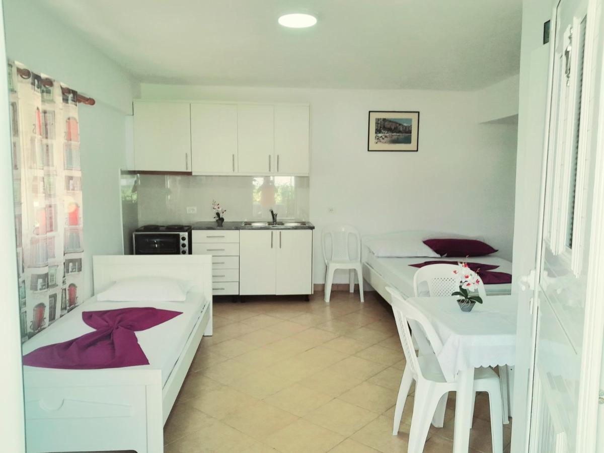 Gb Rooms Ksamil Exterior photo